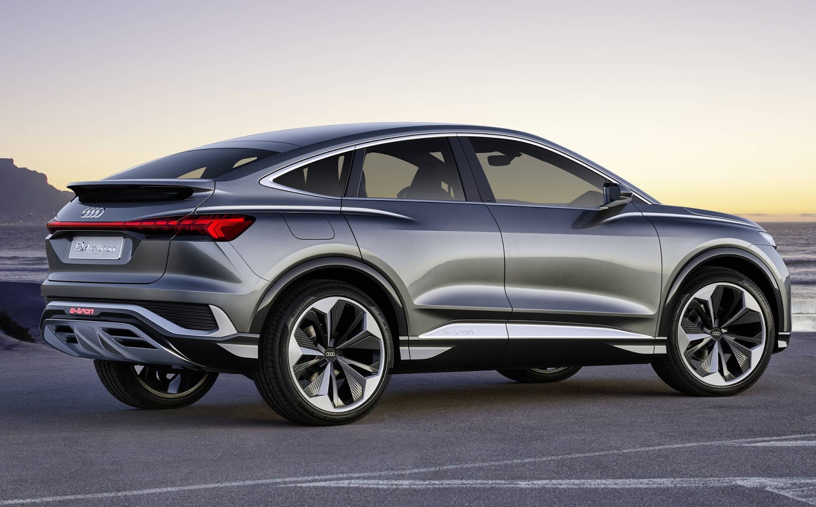 Q4 etron deals autonomia